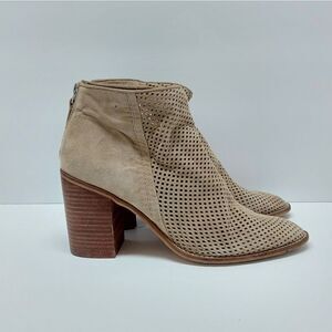 Steve Madden Rumble Perforated Ankle Bootie Size 11